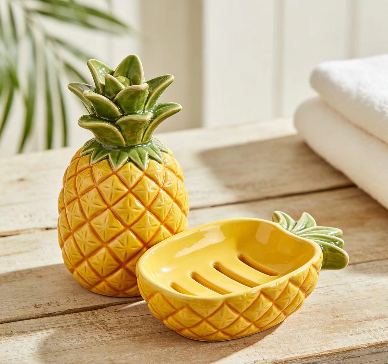 [PRE-ORDER 20% OFF] Haigopa Aesthetic Ceramic Pineapple Soap Dish - Self-Draining Tropical Soap Holder for Bathroom | Ships in 60 Days